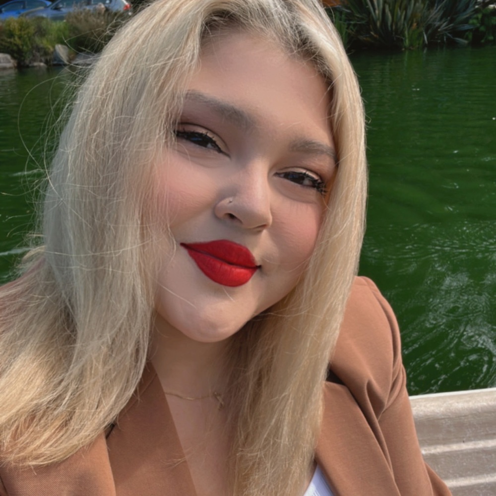 Meet your Posher, Jessica